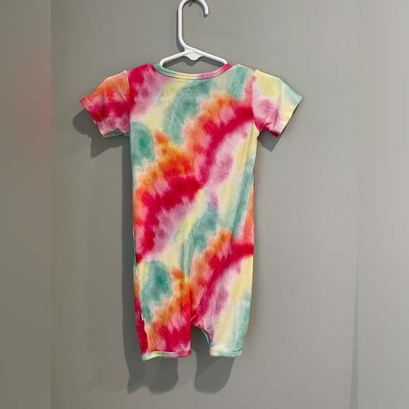 Posh Peanut Size 18-24 Month Tie Dye Romper - Picture 5 of 7
